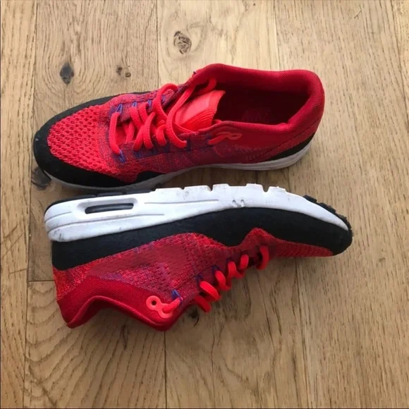 Nike Flyknit 6.5 University Red - Picture 6 of 8